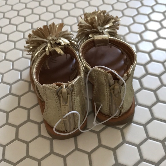 NIB Cat & Jack toddler gold gladiator sandals - Picture 3 of 4